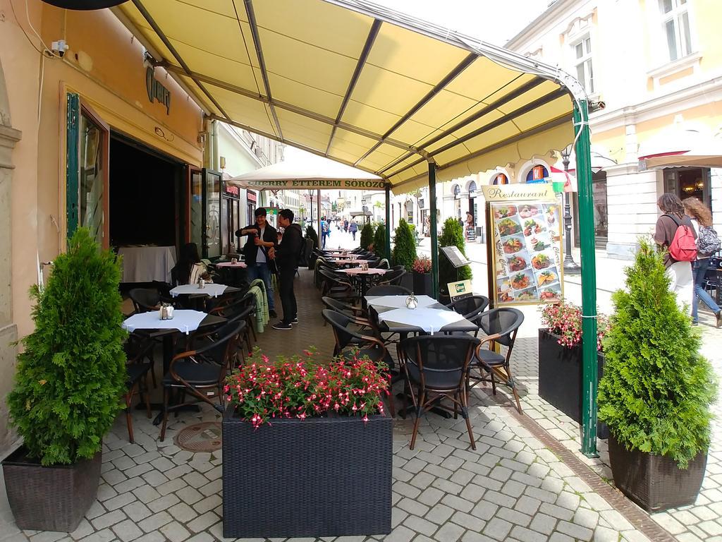 Cherry Apartman Έγκερ Εξωτερικό φωτογραφία